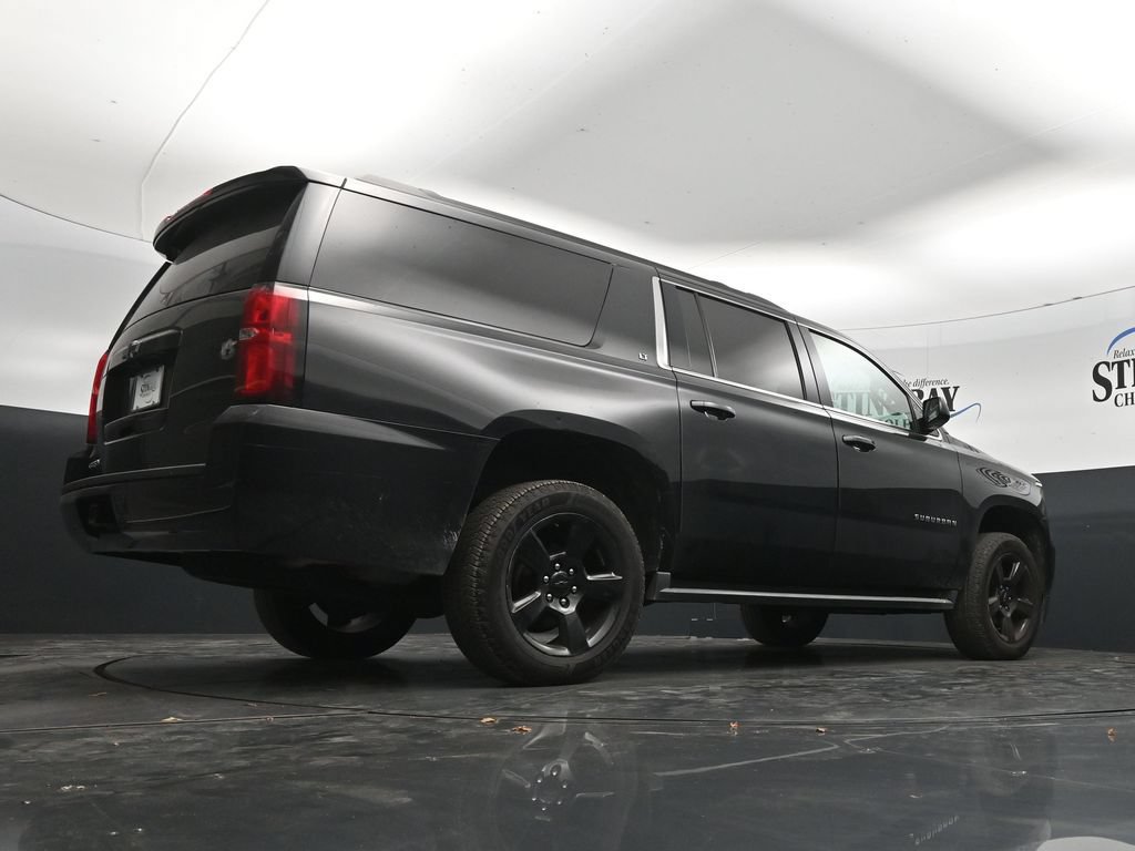 Used 2020 Chevrolet Suburban LT w/ LT Midnight Edition RWD image 32