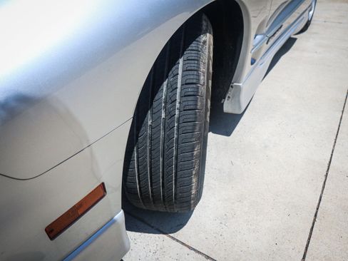 Used 1998 Pontiac Firebird Formula w/ Opt Pkg image 12