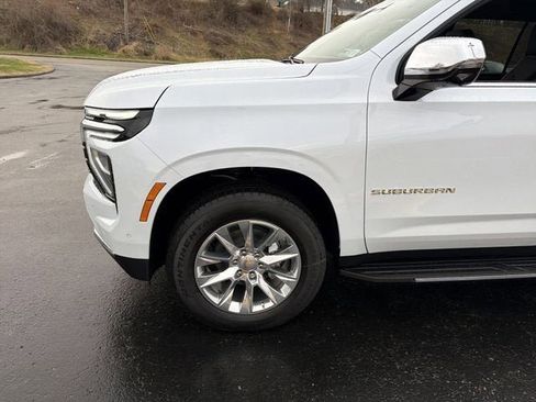 New 2026 Chevrolet Suburban Premier AWD/4WD image 8