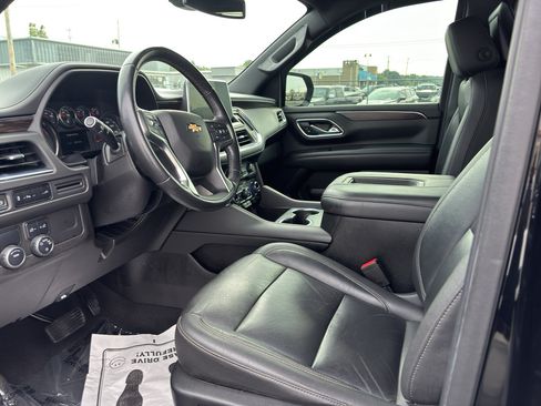 Used 2021 Chevrolet Tahoe LT w/ Rear Media and Nav Package RWD image 3