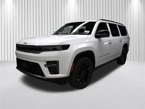New 2026 Jeep Grand Wagoneer L Summit AWD/4WD image 8