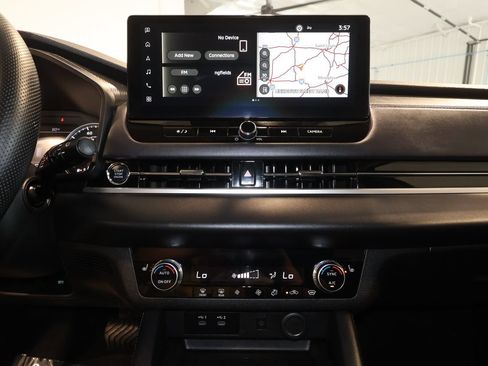 Used 2025 Mitsubishi Outlander SE AWD/4WD image 17