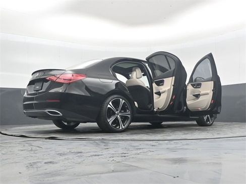 Used 2022 Mercedes-Benz C 300 Sedan image 56