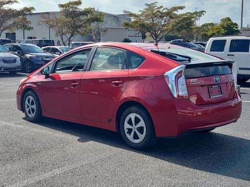 Used 2015 Toyota Prius Four image 5