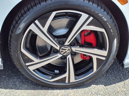 New 2025 Volkswagen GTI SE image 9