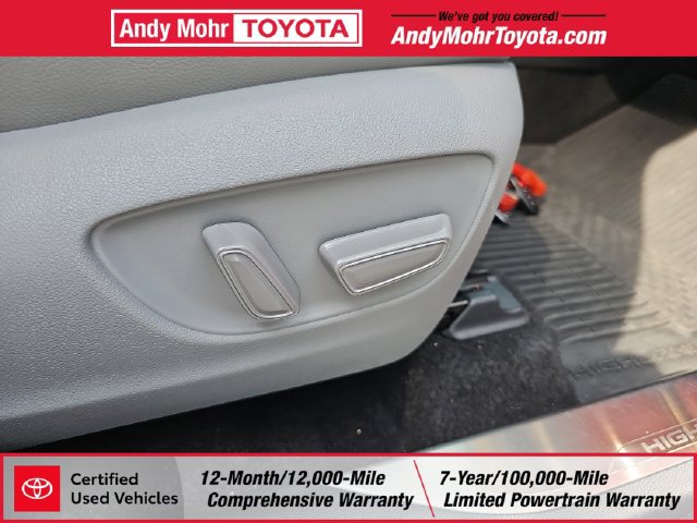Certified 2026 Toyota Highlander Platinum AWD/4WD image 41