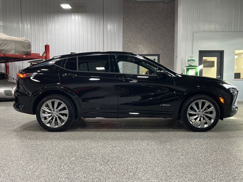 Certified 2024 Buick Envista Avenir image 5