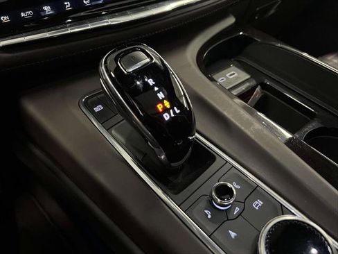 Used 2023 Cadillac Escalade Sport Platinum image 31