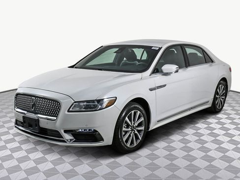 Used 2020 Lincoln Continental image 4