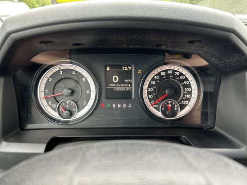 Used 2017 RAM 1500 Classic SLT AWD/4WD image 14