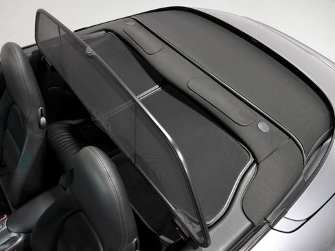 Used 2002 Porsche 911 Cabriolet image 42