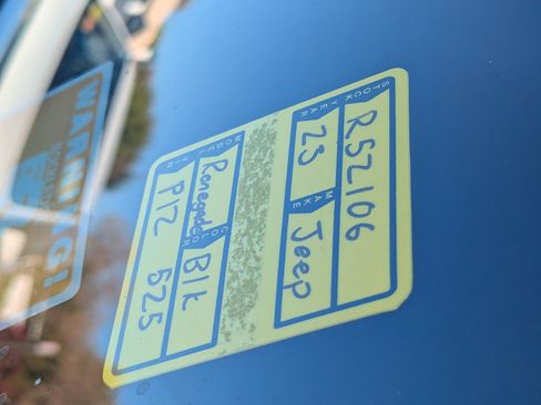 Used 2023 Jeep Renegade Altitude w/ Sun/Sound Group image 31