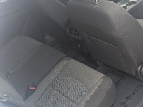 Used 2024 Chevrolet Equinox LT image 6