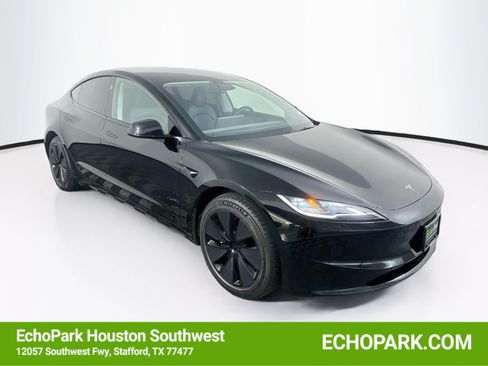 Used 2025 Tesla Model 3 Long Range RWD image 1