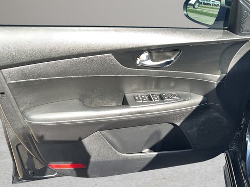Used 2022 Kia Forte GT-Line FWD image 19