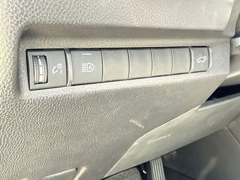 Used 2025 Toyota RAV4 XSE AWD/4WD image 24