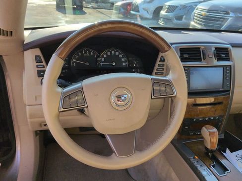 Used 2008 Cadillac XLR image 17