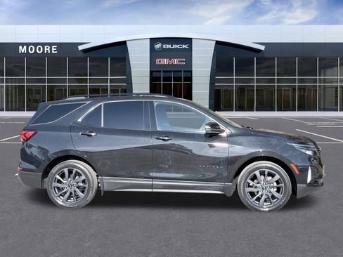 Used 2022 Chevrolet Equinox RS w/ RS Leather Package image 2