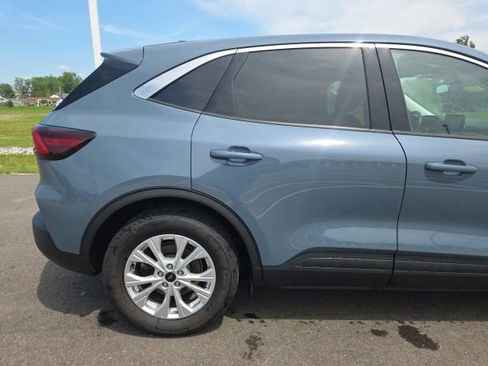 Used 2023 Ford Escape Active w/ Cold Weather Package FWD image 7