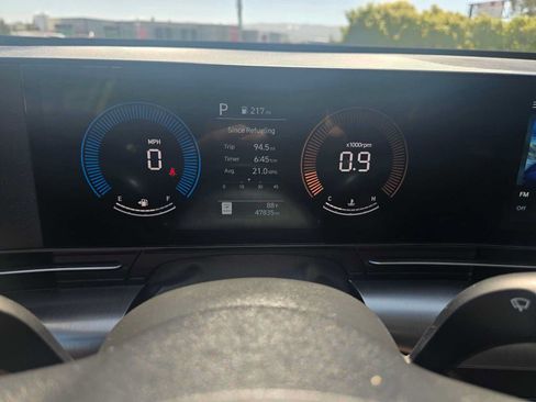 Used 2025 Hyundai Kona SEL AWD/4WD image 23