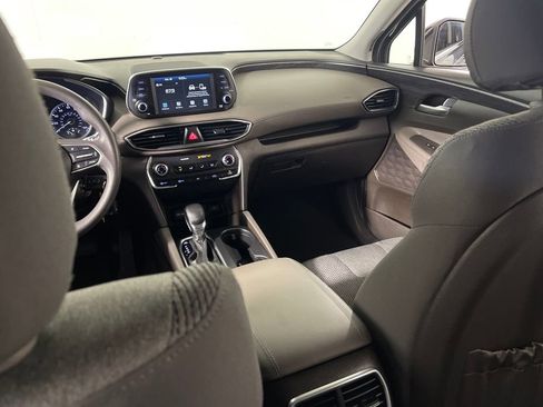 Used 2020 Hyundai Santa Fe SE image 18