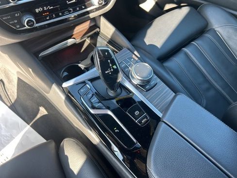 Used 2023 BMW 540i xDrive w/ Premium Package image 22