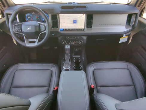 New 2026 Ford Bronco Outer Banks image 13