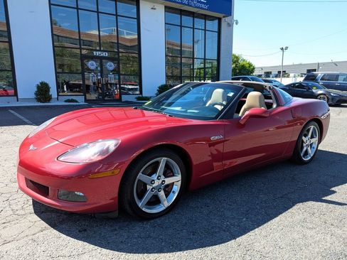 Used 2005 Chevrolet Corvette Coupe w/ Preferred Equipment Group RWD image 38