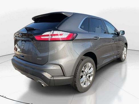 Used 2024 Ford Edge Titanium image 5