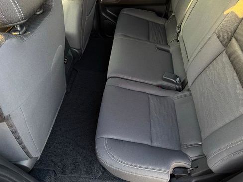 Certified 2023 Nissan Frontier SV w/ Graphics Package image 12