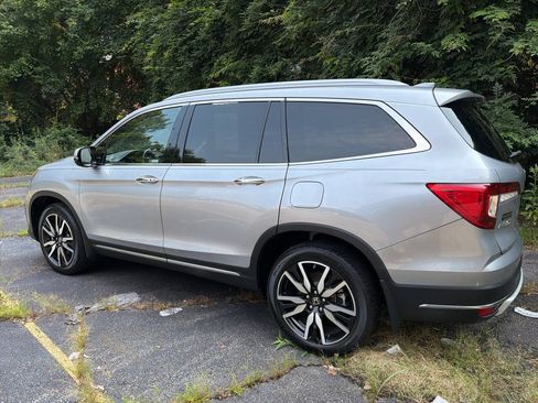 Used 2019 Honda Pilot Elite image 6