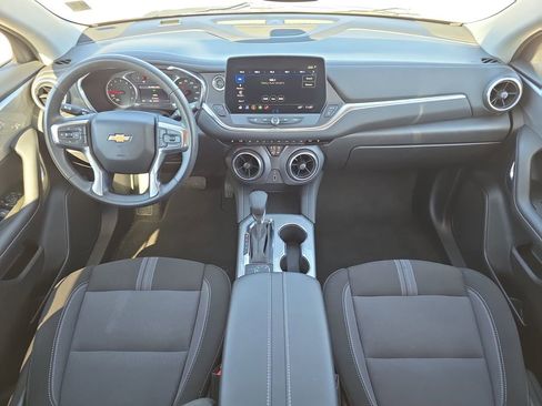 Used 2025 Chevrolet Blazer LT AWD/4WD image 9