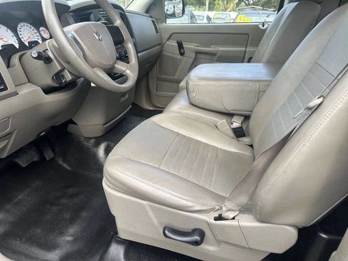 Used 2008 Dodge Ram 1500 Truck ST image 18