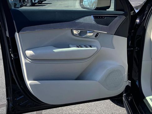 Certified 2023 Volvo XC90 B6 Plus w/ Protection Package image 20