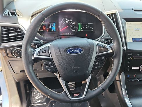Used 2019 Ford Edge ST AWD/4WD image 14