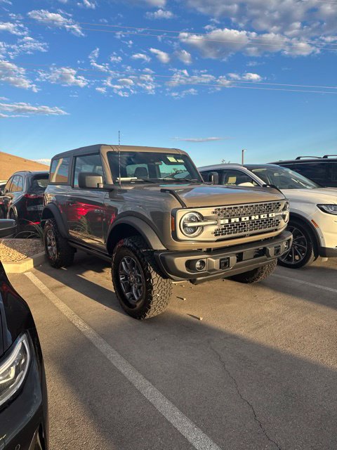 Used 2025 Ford Bronco Badlands AWD/4WD image 1