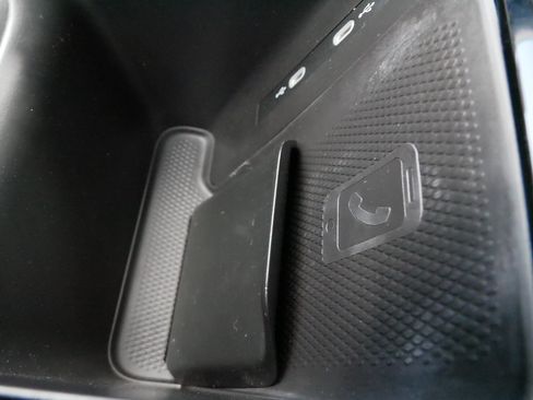 Certified 2023 Volkswagen ID.4 Pro S AWD/4WD image 30