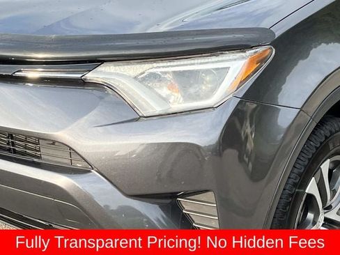 Used 2016 Toyota RAV4 LE FWD image 10