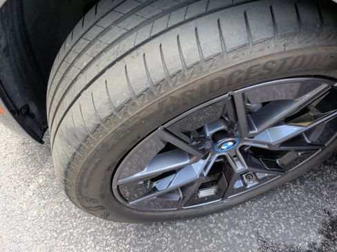Used 2023 BMW i4 eDrive40 RWD image 14
