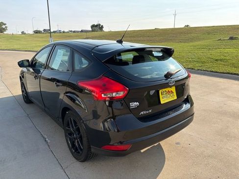Used 2018 Ford Focus SEL w/ Winter Package FWD image 5