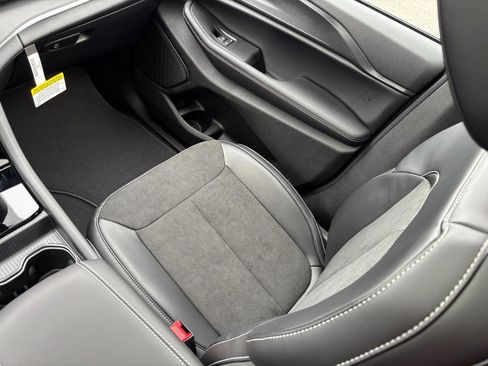 New 2025 Jeep Grand Cherokee Laredo image 13