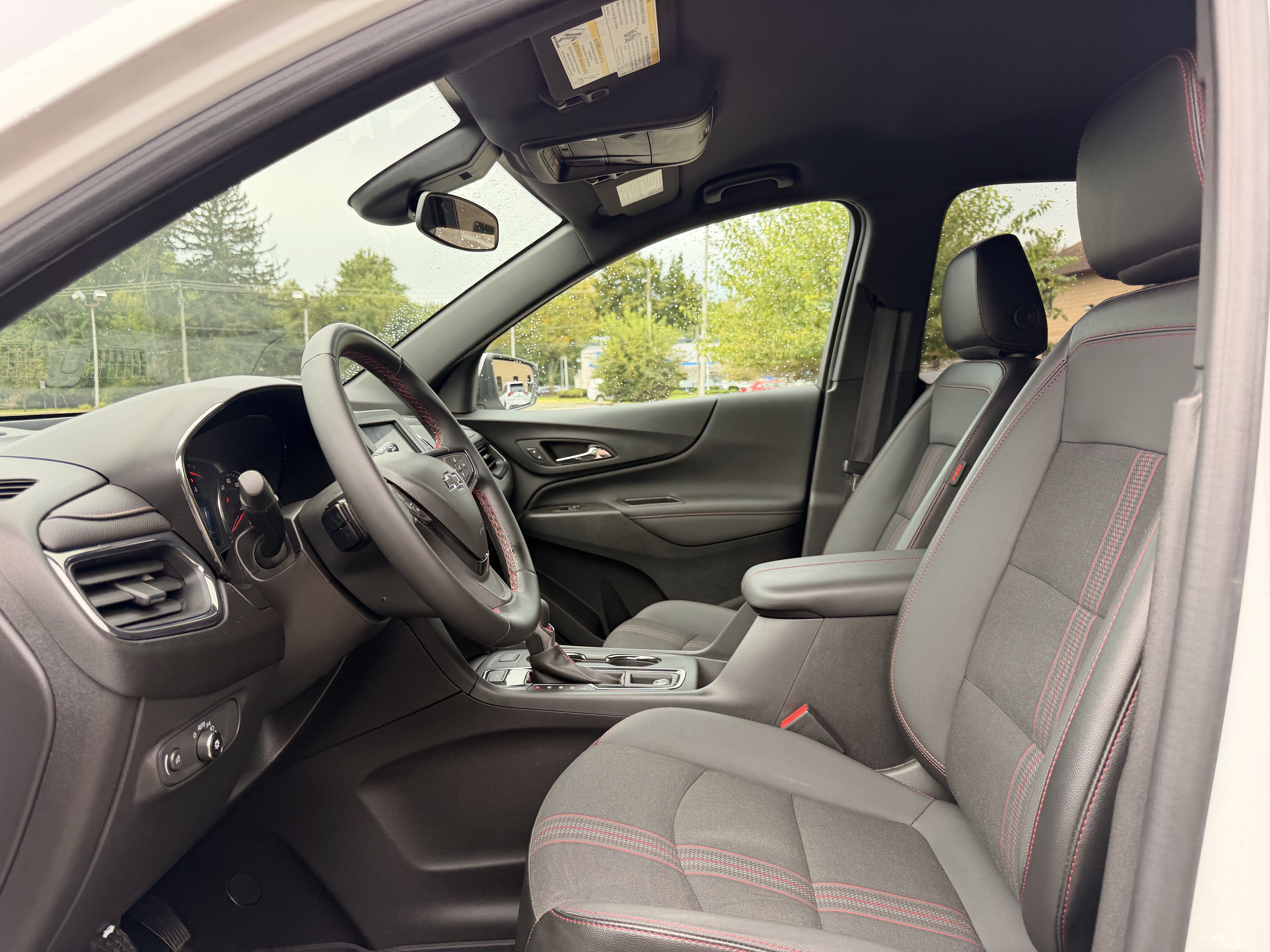 Used 2024 Chevrolet Equinox RS w/ LPO, Floor Liner Package AWD/4WD image 15