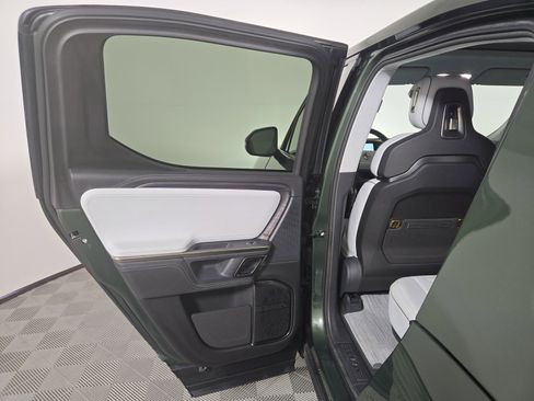 Used 2023 Rivian R1T Adventure image 17