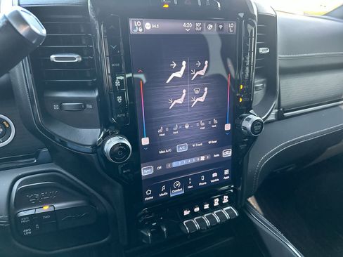 Used 2024 RAM 2500 Limited image 18