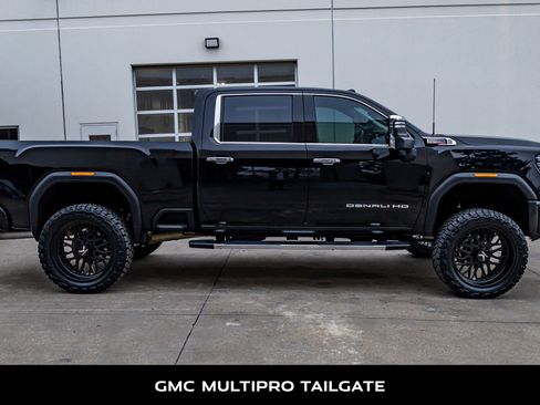 Used 2024 GMC Sierra 2500 Denali w/ Denali Reserve Package image 11