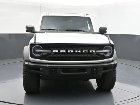 Used 2024 Ford Bronco Wildtrak image 2