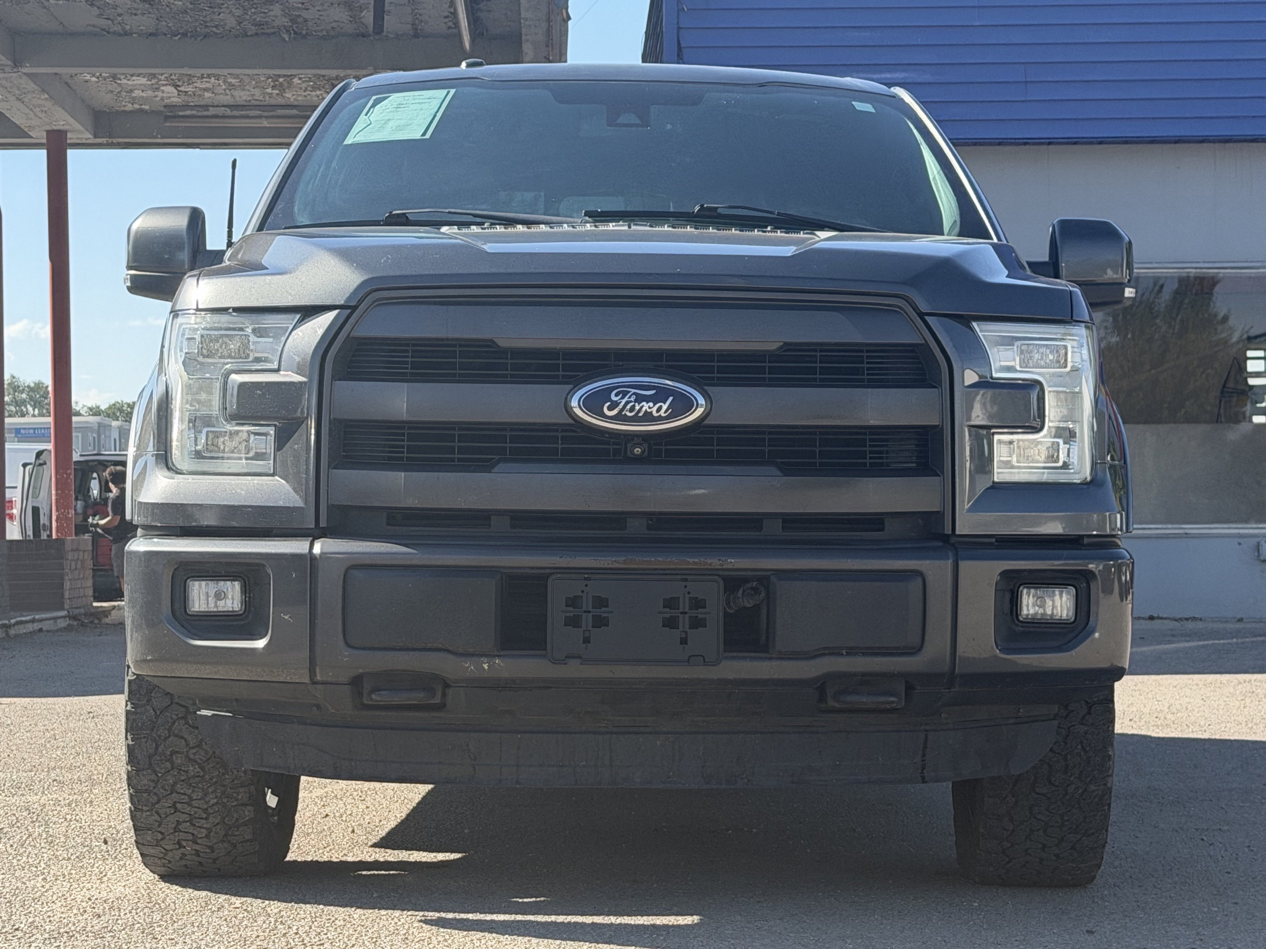 Used 2015 Ford F150 Lariat w/ Equipment Group 502A Luxury AWD/4WD image 9