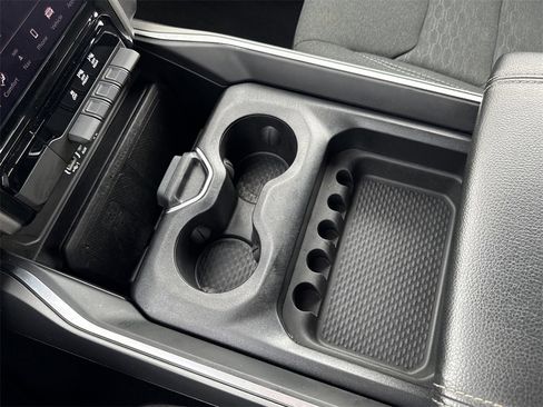 Certified 2025 RAM 1500 Big Horn image 29