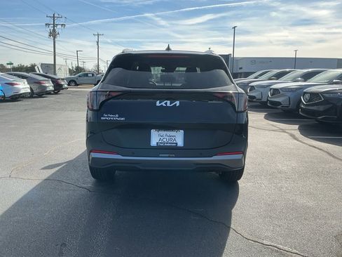 Used 2026 Kia Sportage EX w/ EX Panorama Roof Package image 4