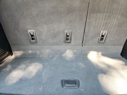 Used 2023 Chevrolet Tahoe Premier image 34